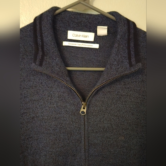 Calvin Klein Navy Zipper Merino Wool Sweater Size Medium - Picture 3 of 7